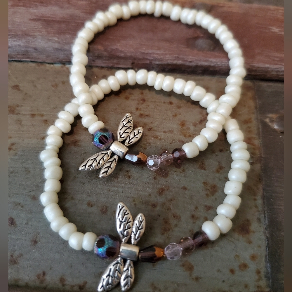Handmade Dragonfly Beaded Bracelet - Picture 3 of 3
